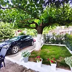 بيت للعطل Private Meteora Panorama Garden
