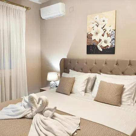 Private Meteora Panorama Garden 別荘 カランバカ