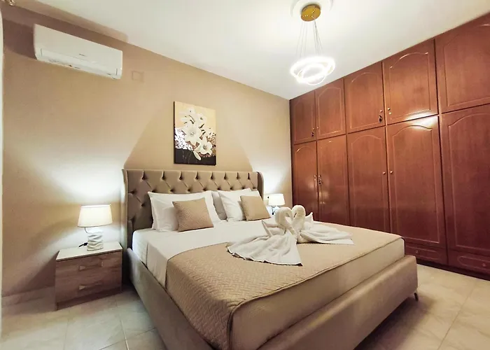 Private Meteora Panorama Garden *