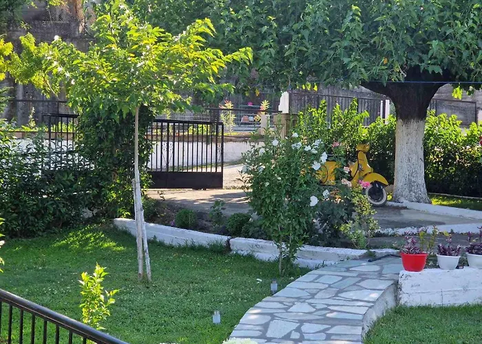 Private Meteora Panorama Garden Nyaraló Kalambáka